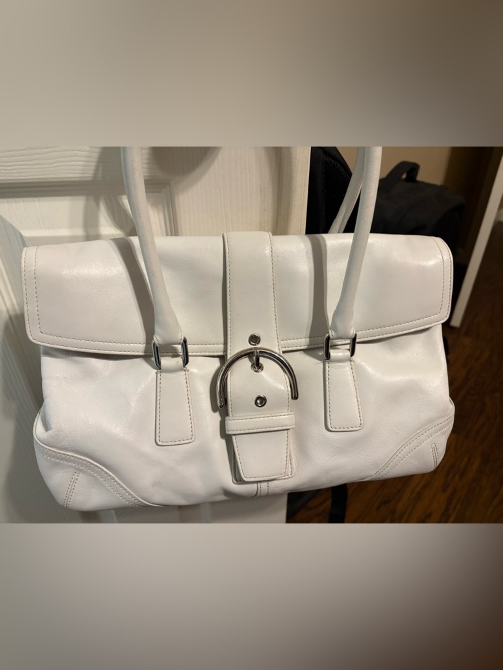 Coach White Leather Soho Shoulder Bag with Silver Buckle - Picture 2 of 9
